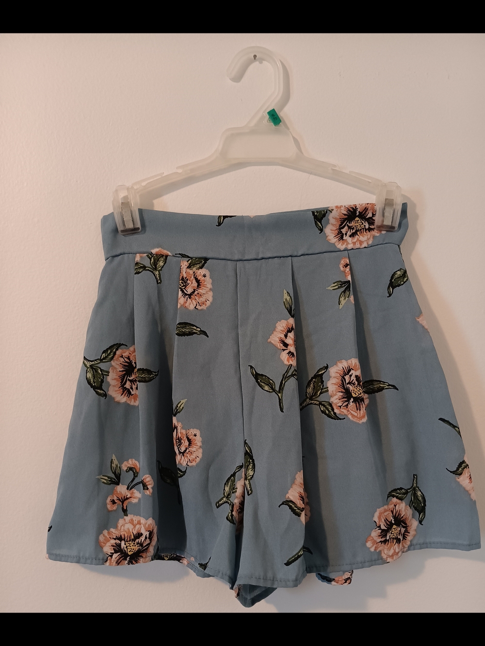 4 For 20$ Charlotte Russe Blue Floral Circle Skort with Peach Flowers